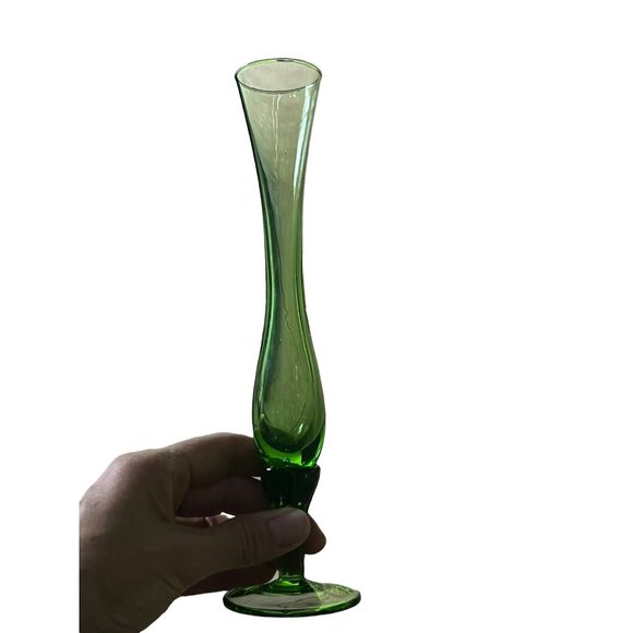 Bud Vase Danish Design Hand Crafted Green Blown Glass Made In Italy 10" Tall - Picture 10 of 12
